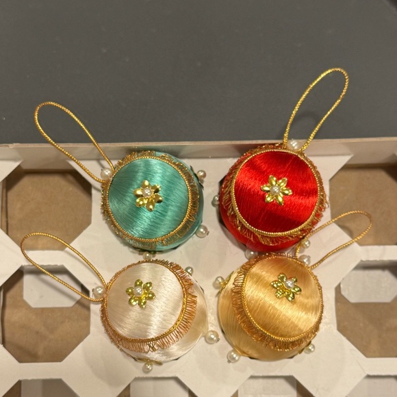 Vintage Christmas ornaments bundle - Picture 1 of 7